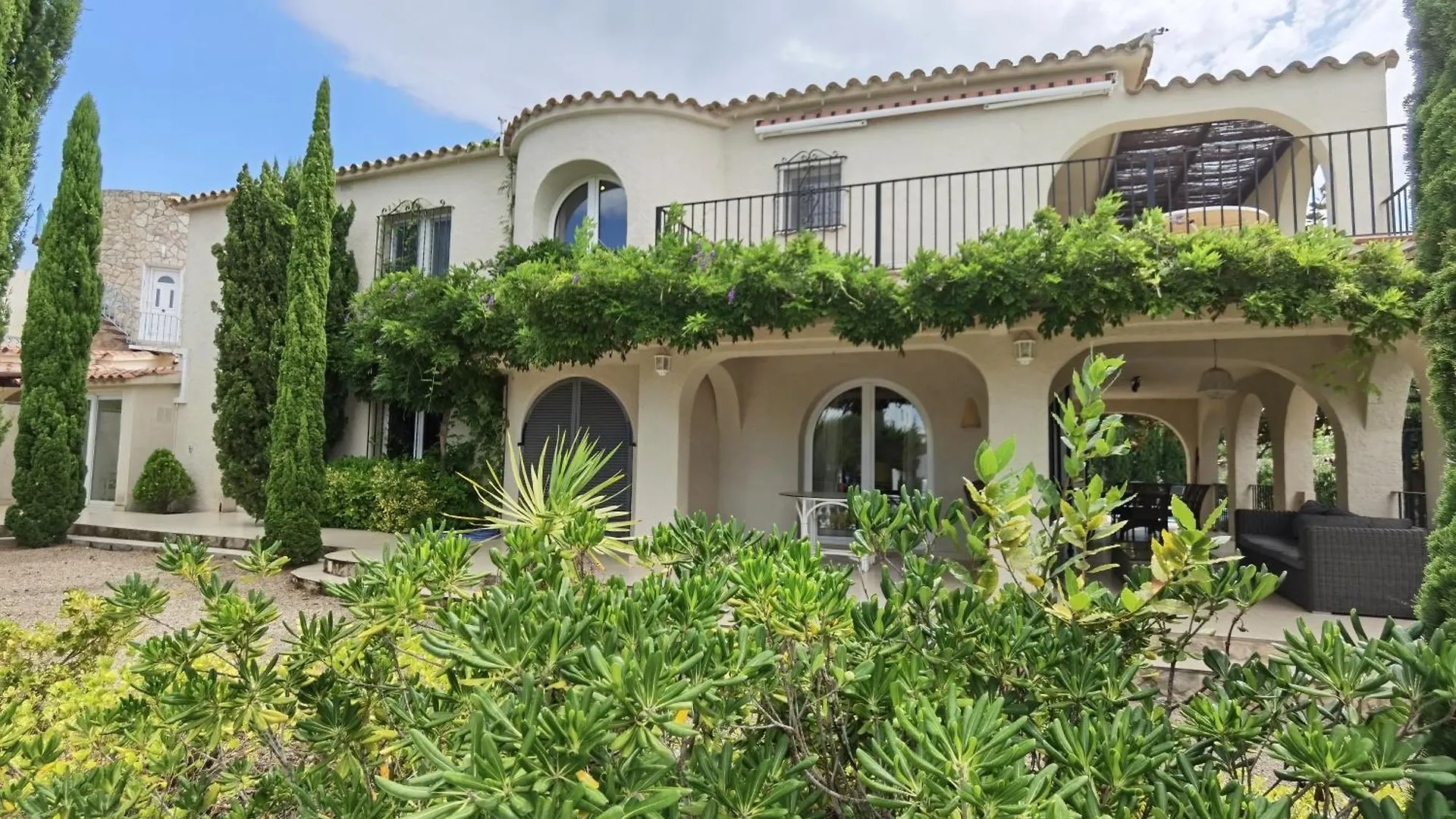 Leon Inmo Villa Royal - 10500 Empuriabrava
