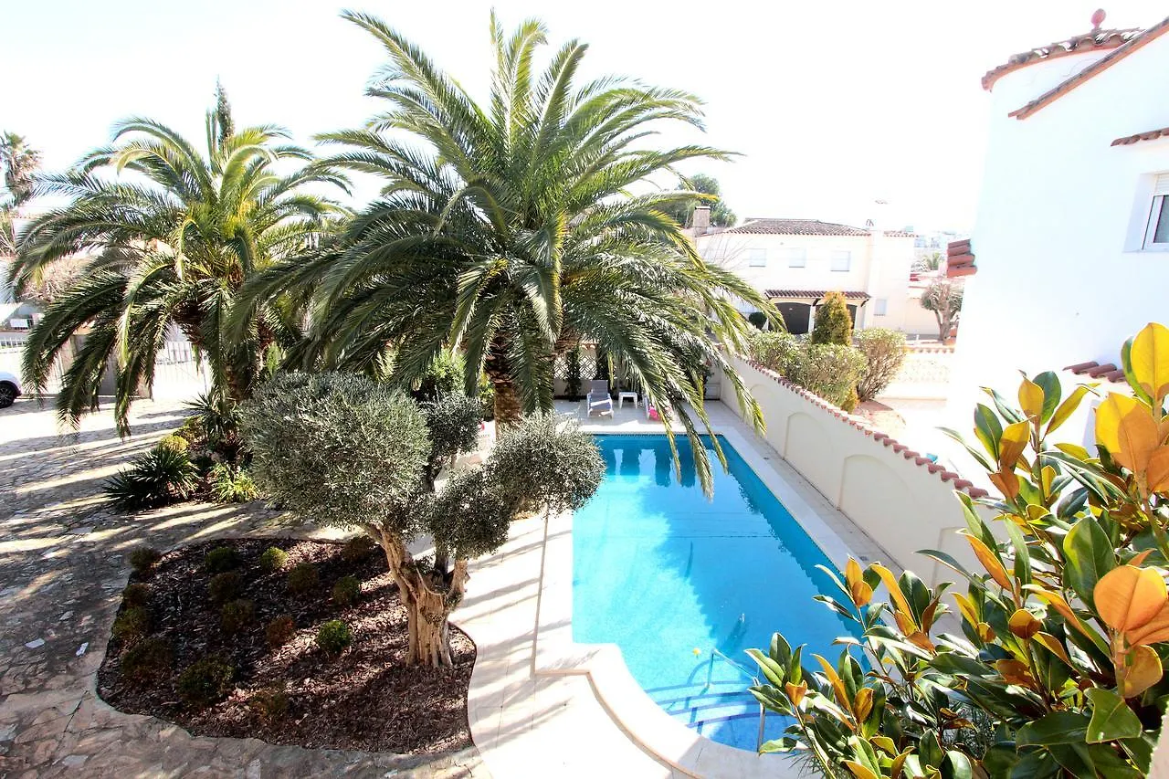 Leon Inmo Villa Royal - 10500 Empuriabrava