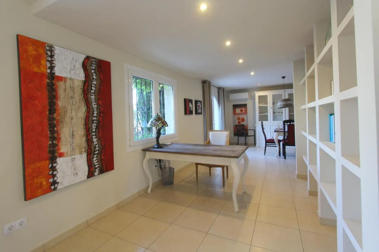 Leon Inmo Villa Royal - 10500 Empuriabrava Spain