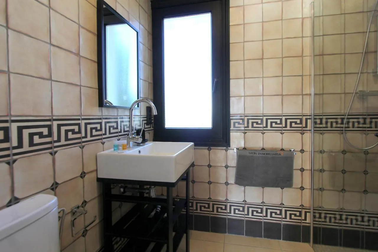 Leon Inmo Villa Royal - 10500 Empuriabrava