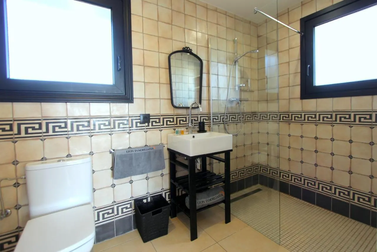 Leon Inmo Villa Royal - 10500 Empuriabrava