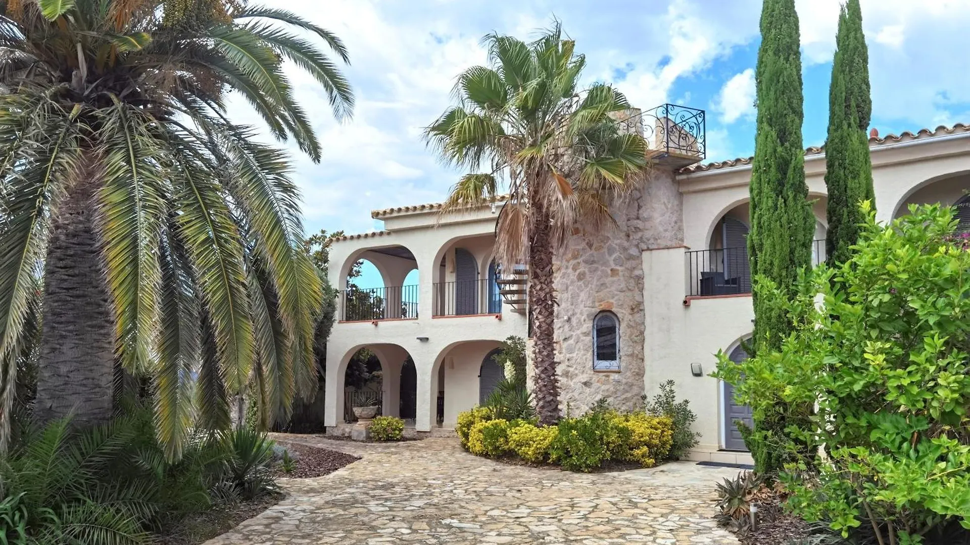 Leon Inmo Villa Royal - 10500 Empuriabrava