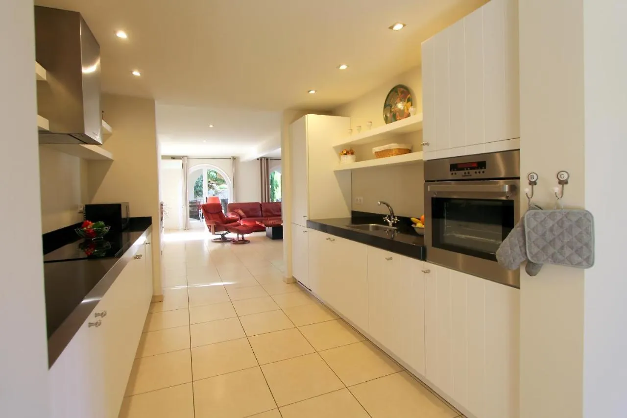 Leon Inmo Villa Royal - 10500 Empuriabrava