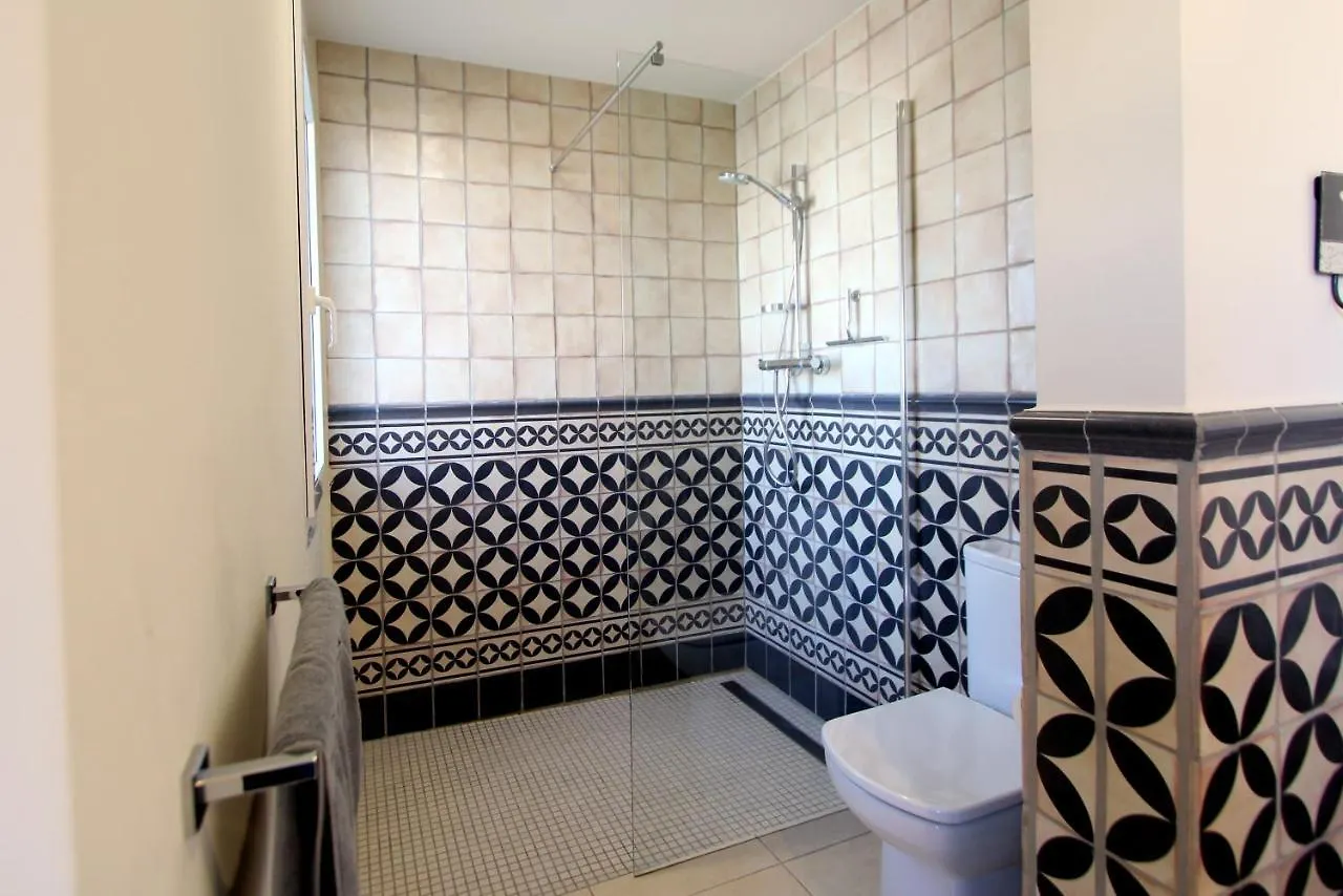 Leon Inmo Villa Royal - 10500 Empuriabrava Spain