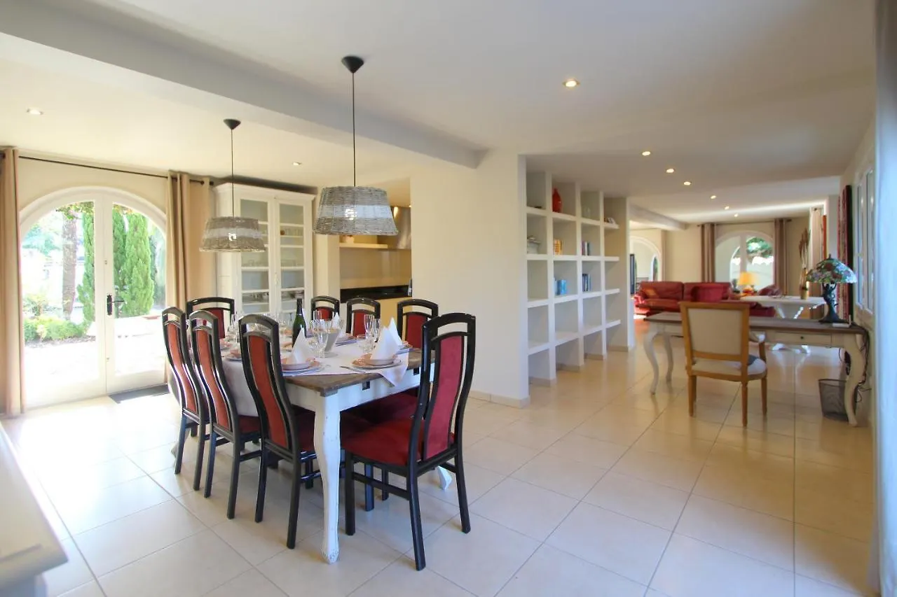 Leon Inmo Villa Royal - 10500 Empuriabrava