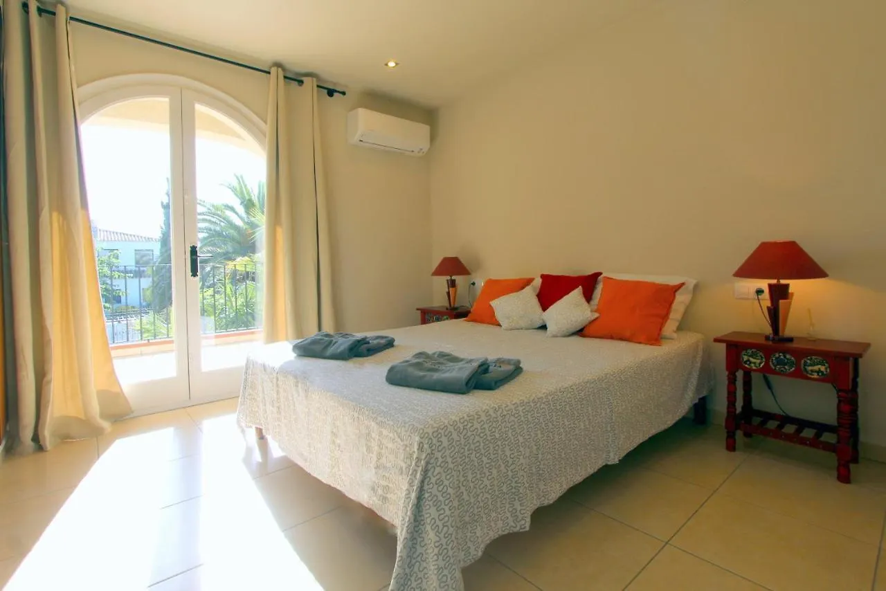 Leon Inmo Villa Royal - 10500 Empuriabrava